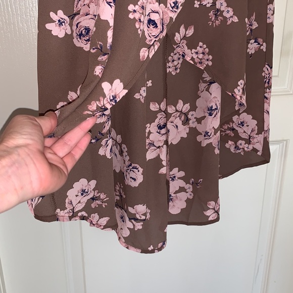Lily Rose Floral Dress, Size Medium, Brown/Multi Floral Design - Picture 4 of 13